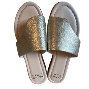 DONALD PILNER Gal Slip on Sandal NWOB in Pebbled Metallic Leather. Women's Sz 8